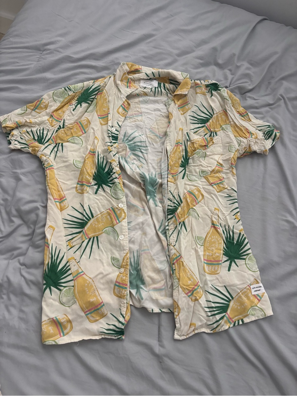 Duvin Design Tropical Beer Bottle Button-Up